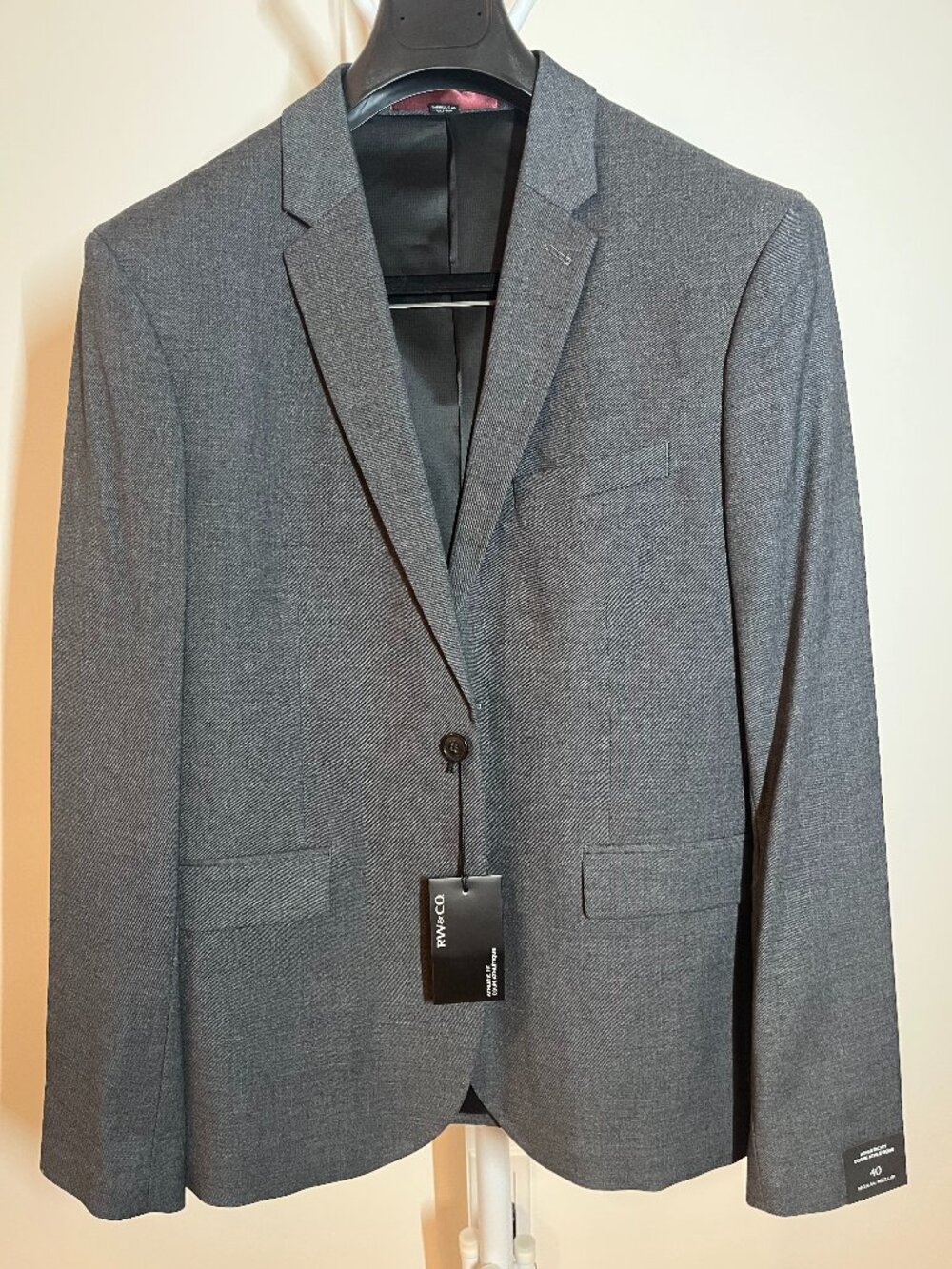 RW&CO. Charcoal Grey Blazer – Athletic Fit – Size 40